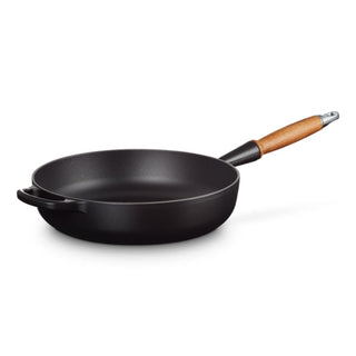 Le Creuset Signature cast iron classic sauté pan with wooden handle diam. 28 cm. - Buy now on ShopDecor - Discover the best products by LECREUSET design