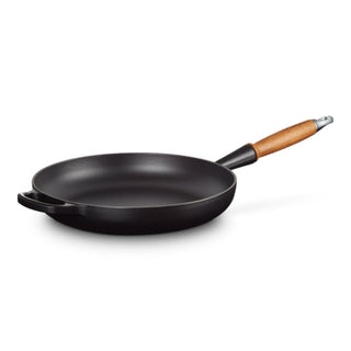 Le Creuset Signature cast iron classic frying pan with wooden handle - Buy now on ShopDecor - Discover the best products by LECREUSET design
