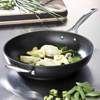Le Creuset Toughened Non-Stick deep frying pan - Buy now on ShopDecor - Discover the best products by LECREUSET design