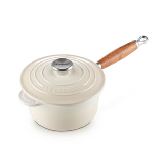 Le Creuset Tradition cast iron saucepan with wooden handle diam. 18 cm. Le Creuset Meringue - Buy now on ShopDecor - Discover the best products by LECREUSET design